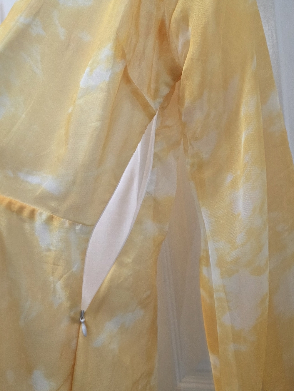 PrettyLittle Thing Chartreuse Tie Dye Chiffon Long Sleeve Bodycon Dress Size 6 - Picture 13 of 16